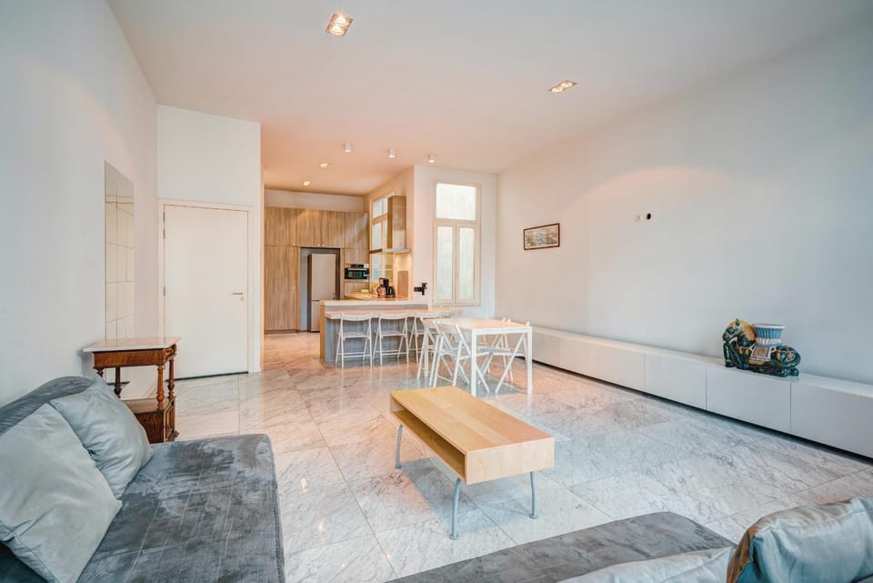 Kitchen or kitchenette, Living room, Dining area