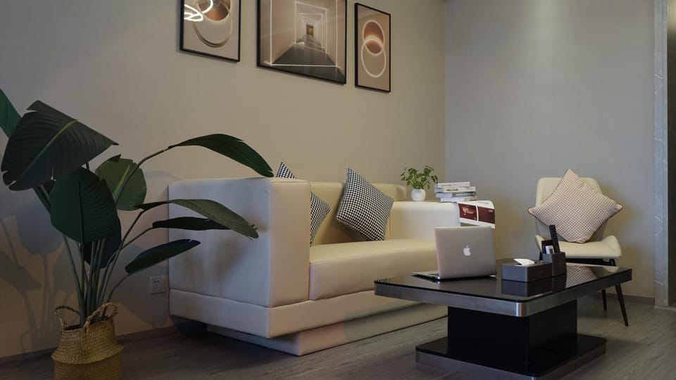 Living room, Seating area