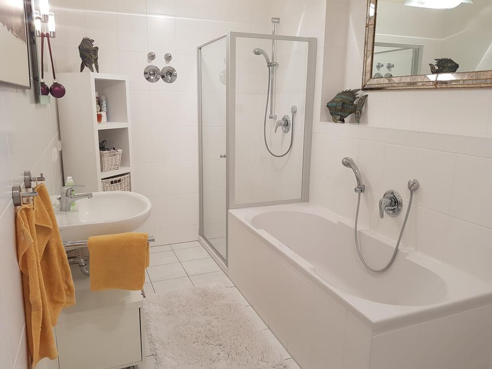 Bathroom, Bath