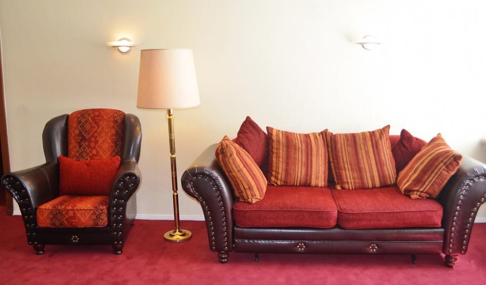 Lounge or bar, Seating area