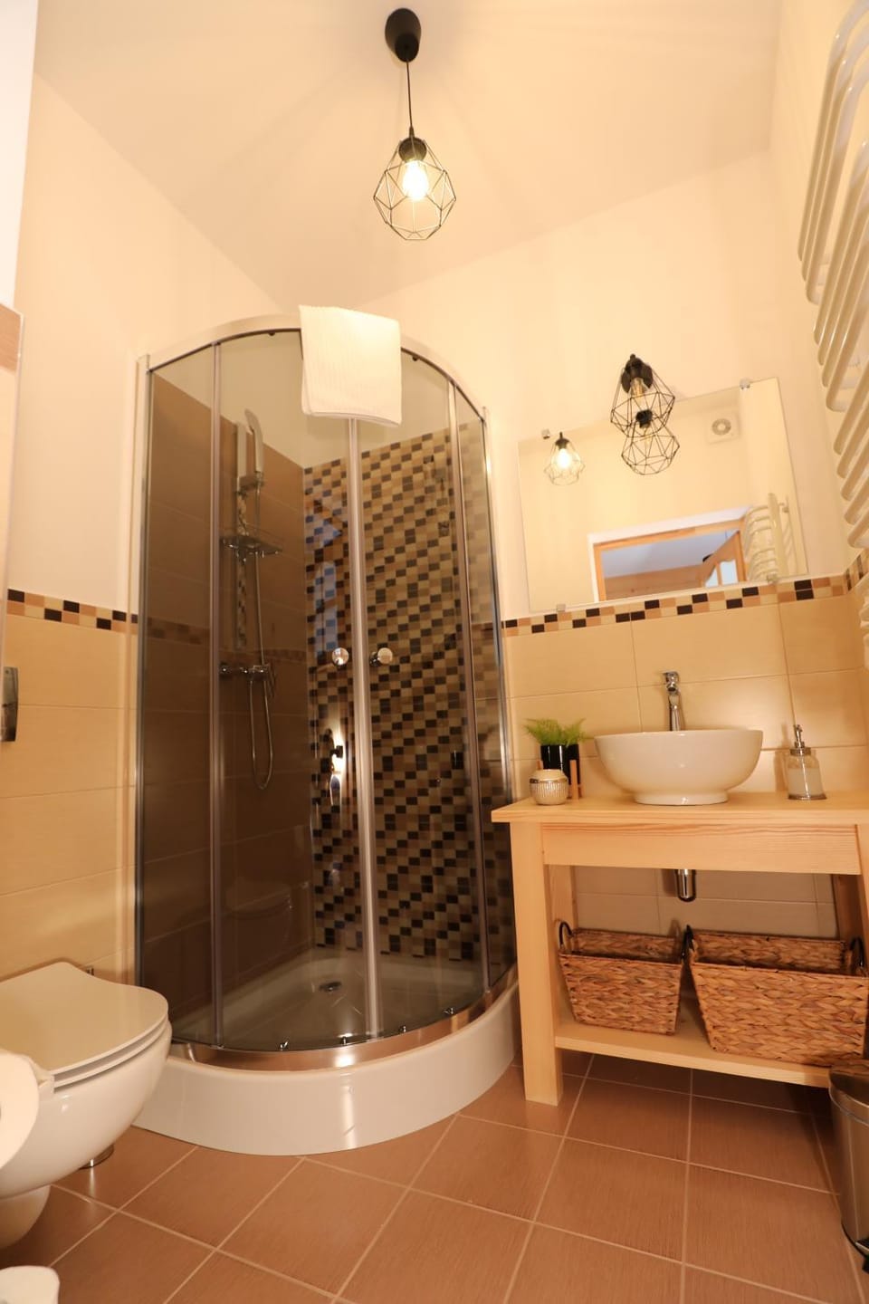 Shower, Toilet, Bathroom, heating