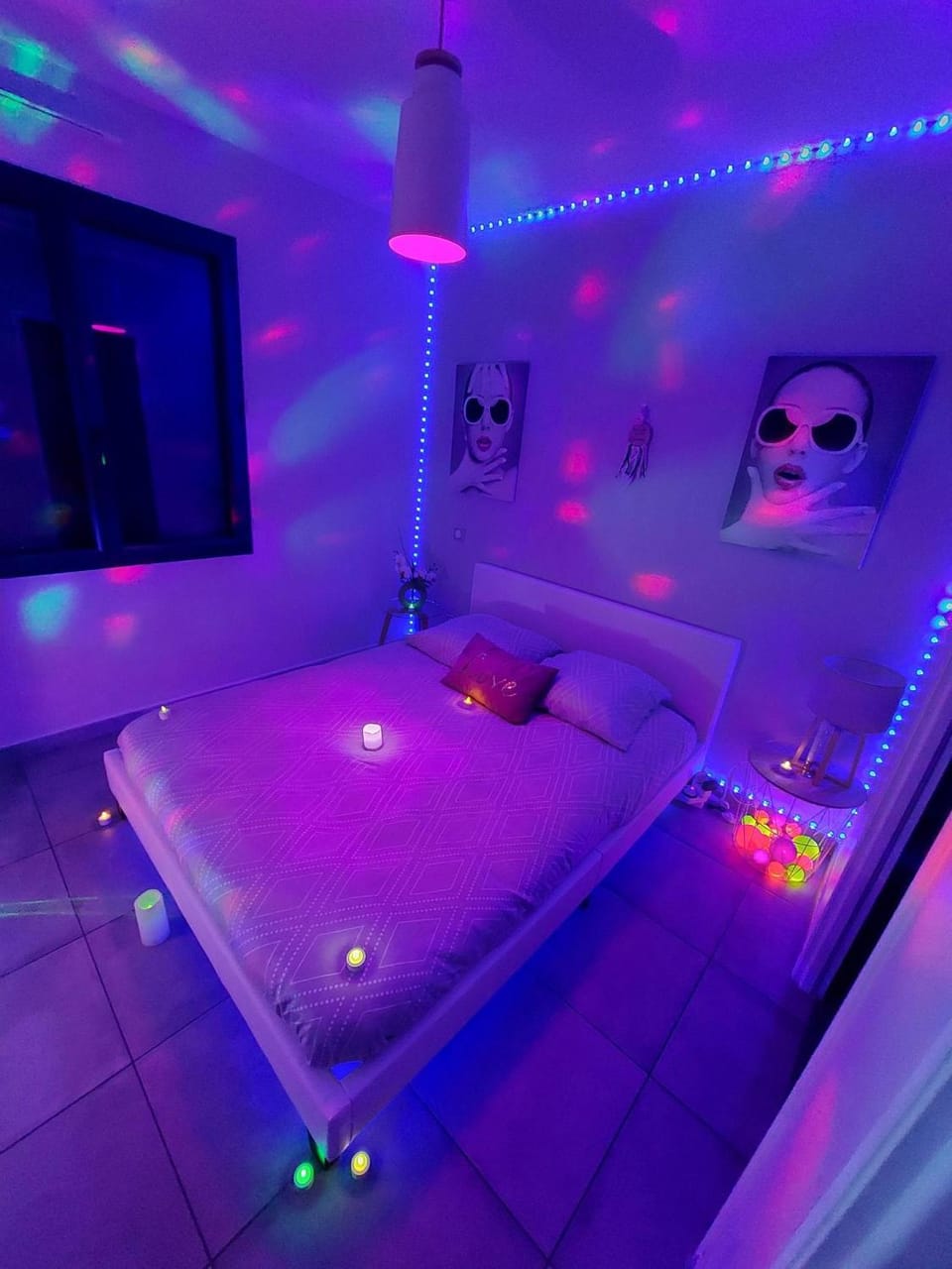 Un Séjour Romantique en couple avec Jacuzzi privé Chromothérapie Jardin Maison privée Villa in Nouvelle-Aquitaine