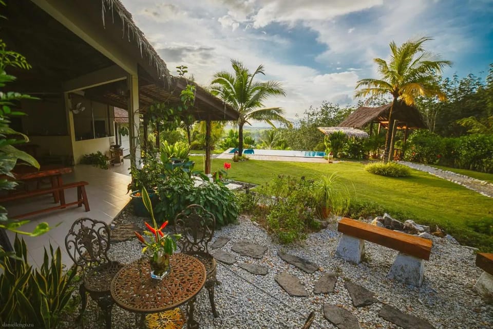 Garden, Swimming pool, Swimming pool