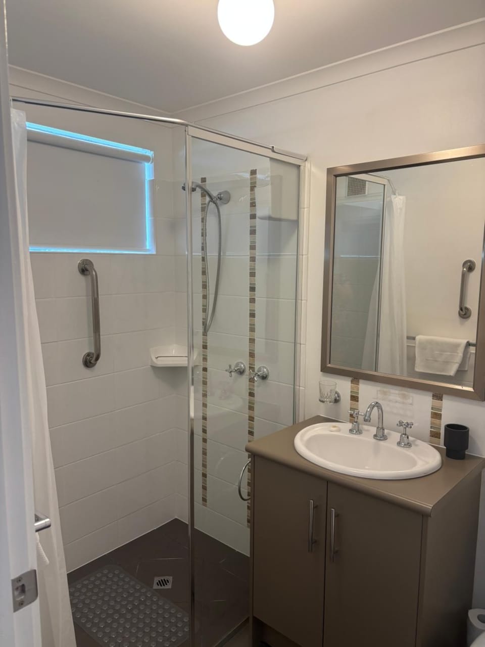 Relax On Bingham Apartment in Goolwa