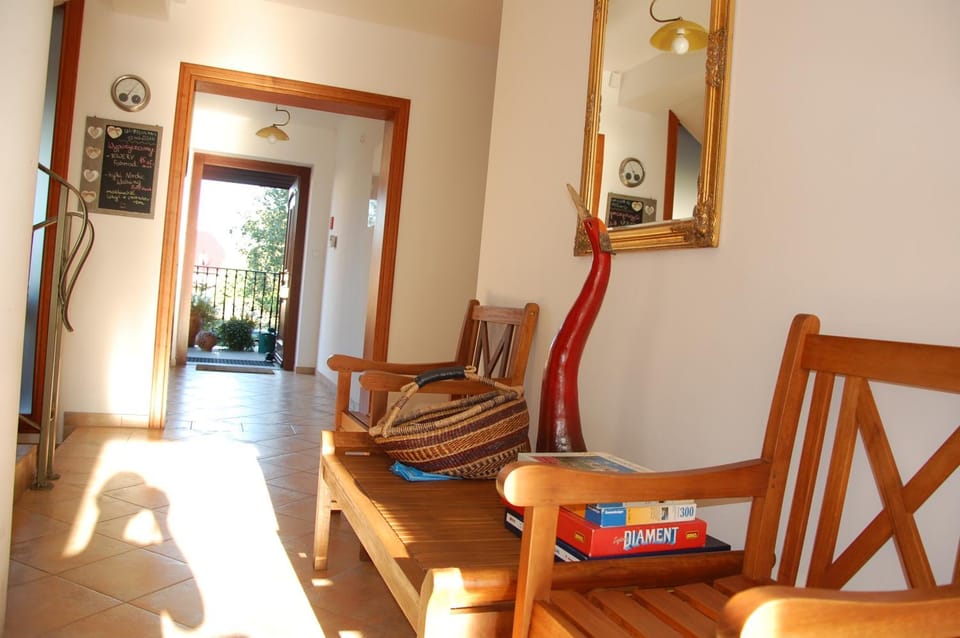 Lobby or reception, Decorative detail