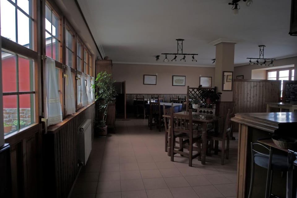 Restaurant/places to eat, Day