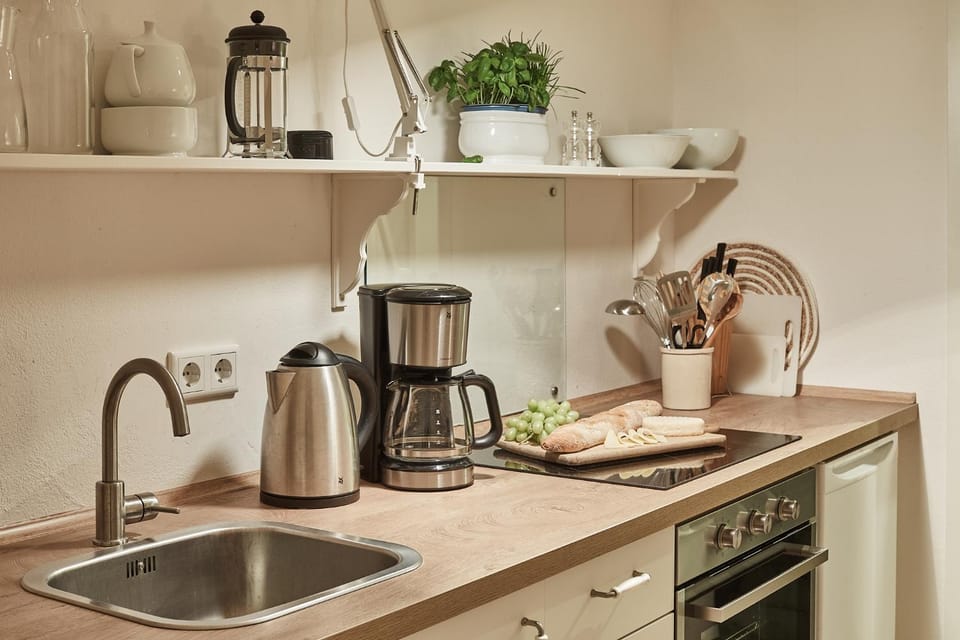 Kitchen or kitchenette, stove, stove, kitchen