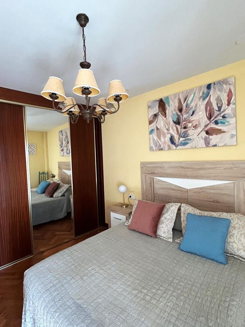 Las Golondrinas Apartment in Soria