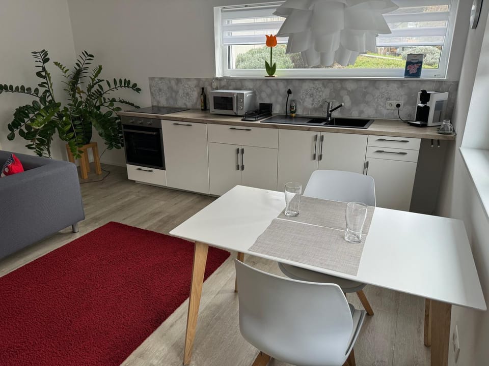 Kitchen or kitchenette, Living room