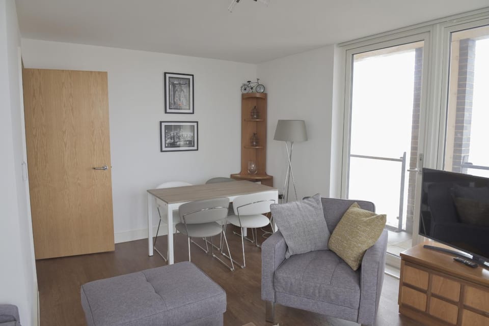 Communal lounge/ TV room, Living room