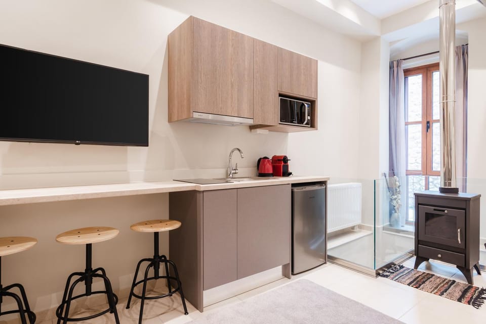 TV and multimedia, Kitchen or kitchenette
