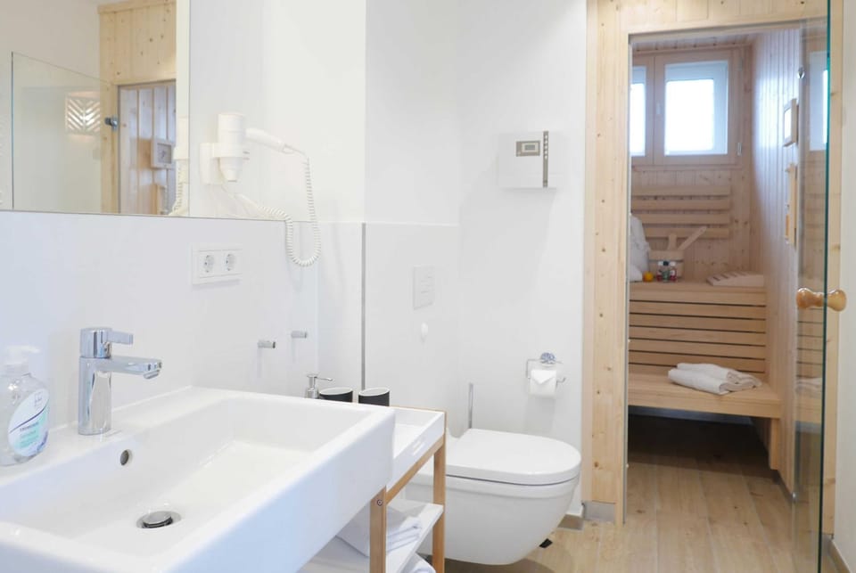Sauna, Bathroom