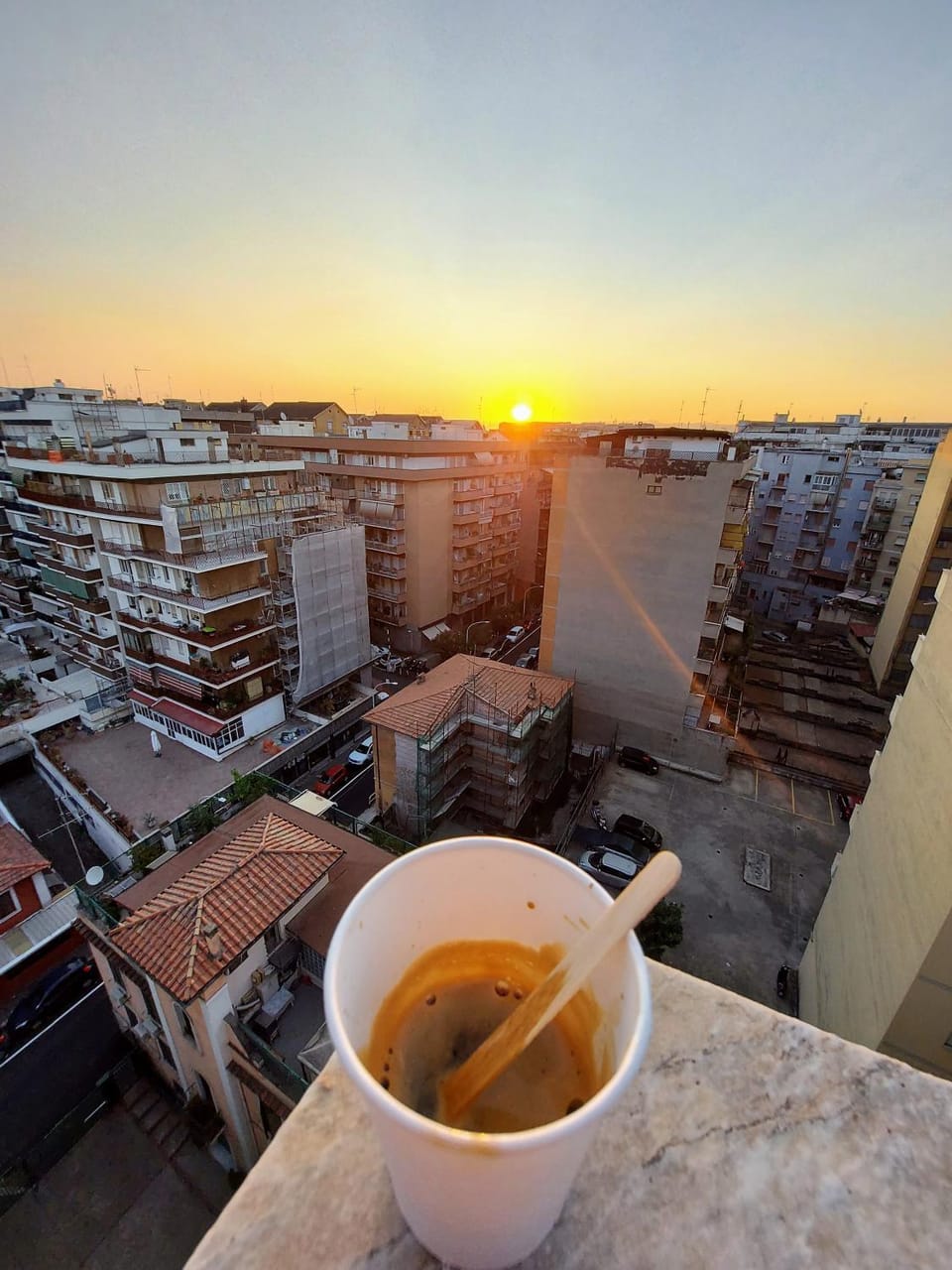 Property building, Balcony/Terrace, Balcony/Terrace, City view, Sunset