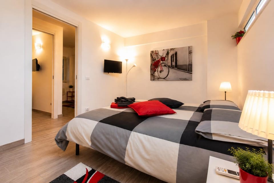 TV and multimedia, Bedroom, internet, air conditioner