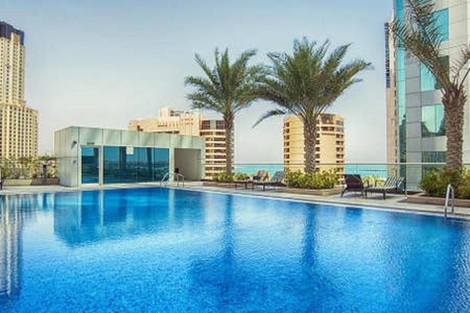 Property building, Swimming pool, Swimming pool