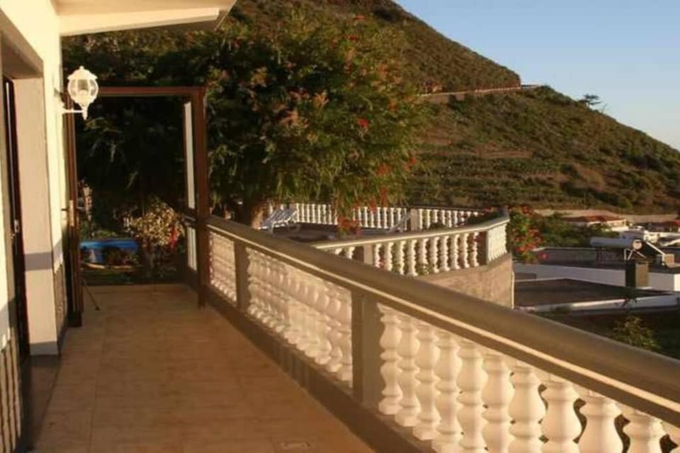 Arcos Grand Suites with pool Apartment in Madeira District