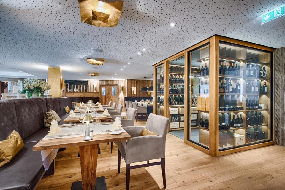 Restaurant/places to eat, Alcoholic drinks