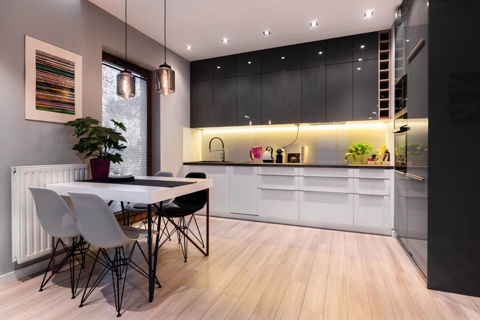 Coffee/tea facilities, Kitchen or kitchenette, Dining area, dishwasher