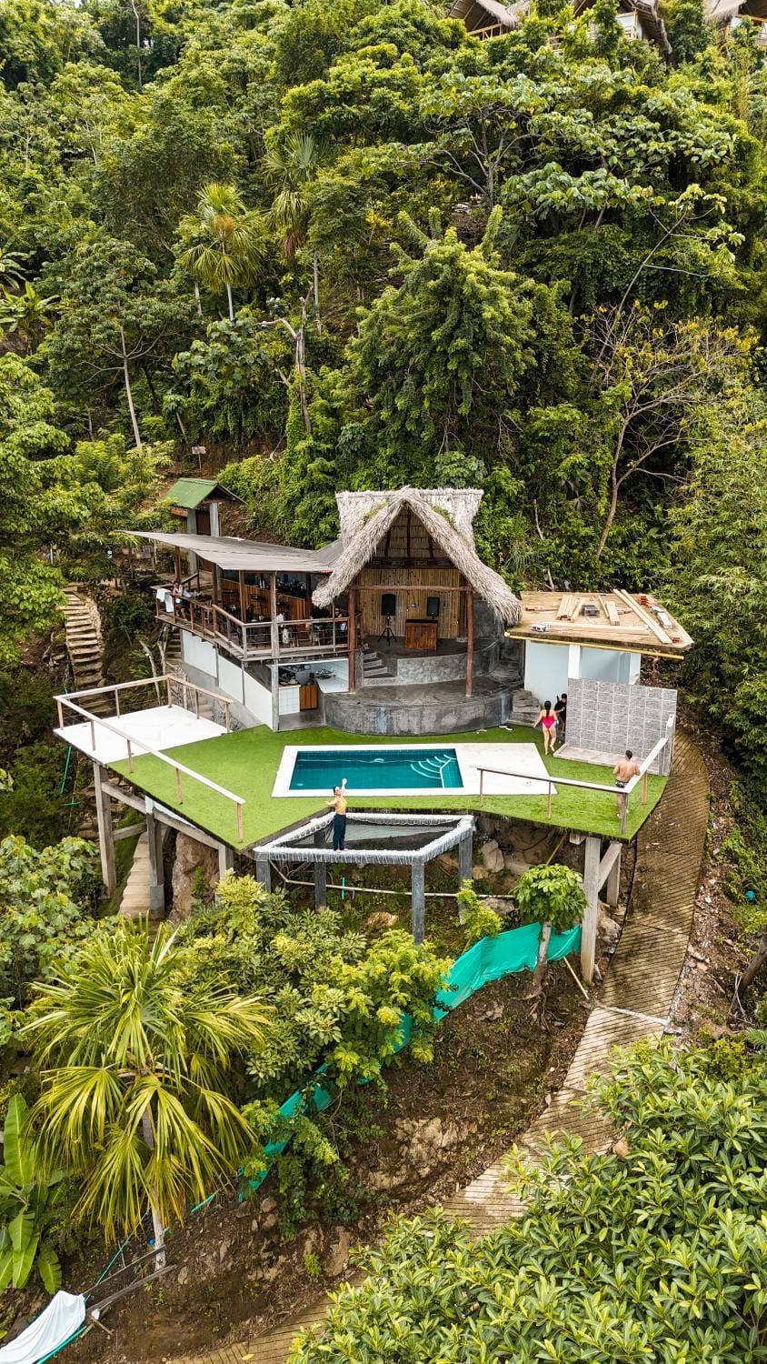 Swimming pool