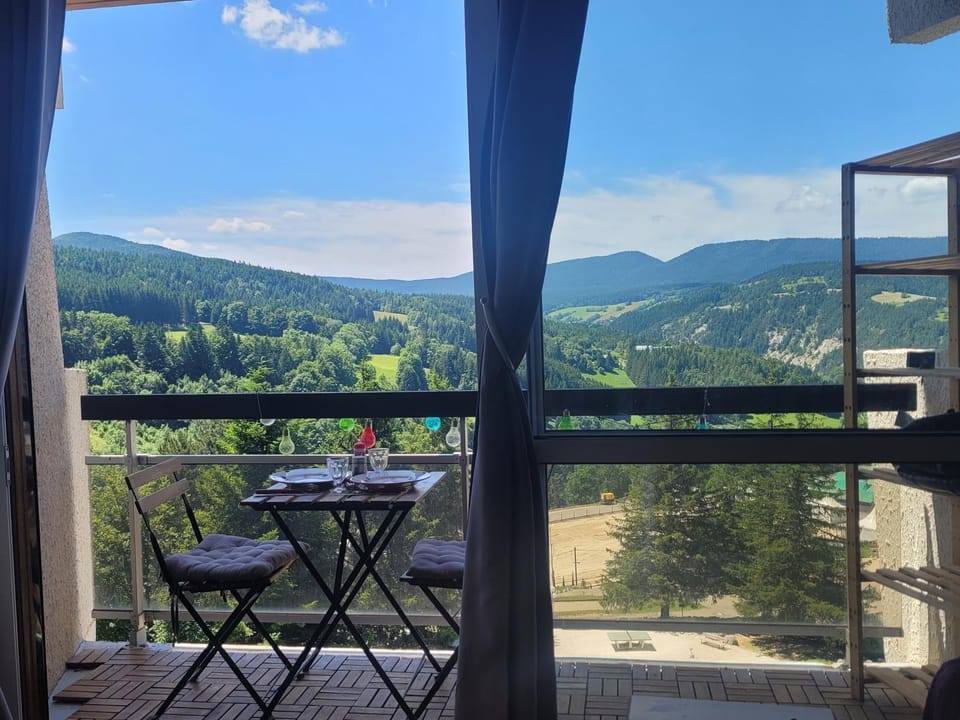 View (from property/room), Balcony/Terrace