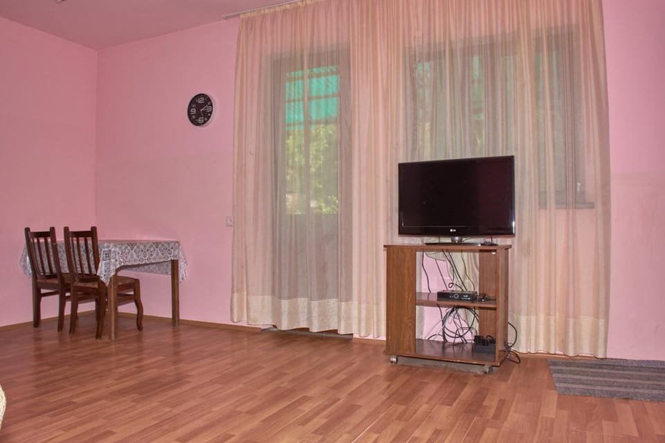 Cottage on the river Abastumani Apartment in Georgia