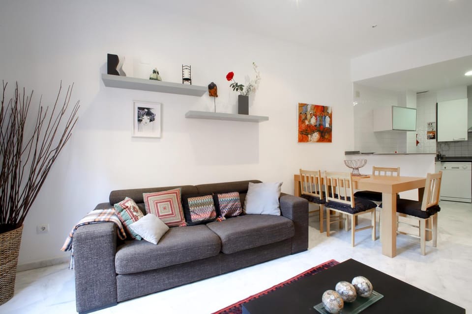 Valencia Centro. Wifi/AACC Jacuzzi Apartment in Valencia