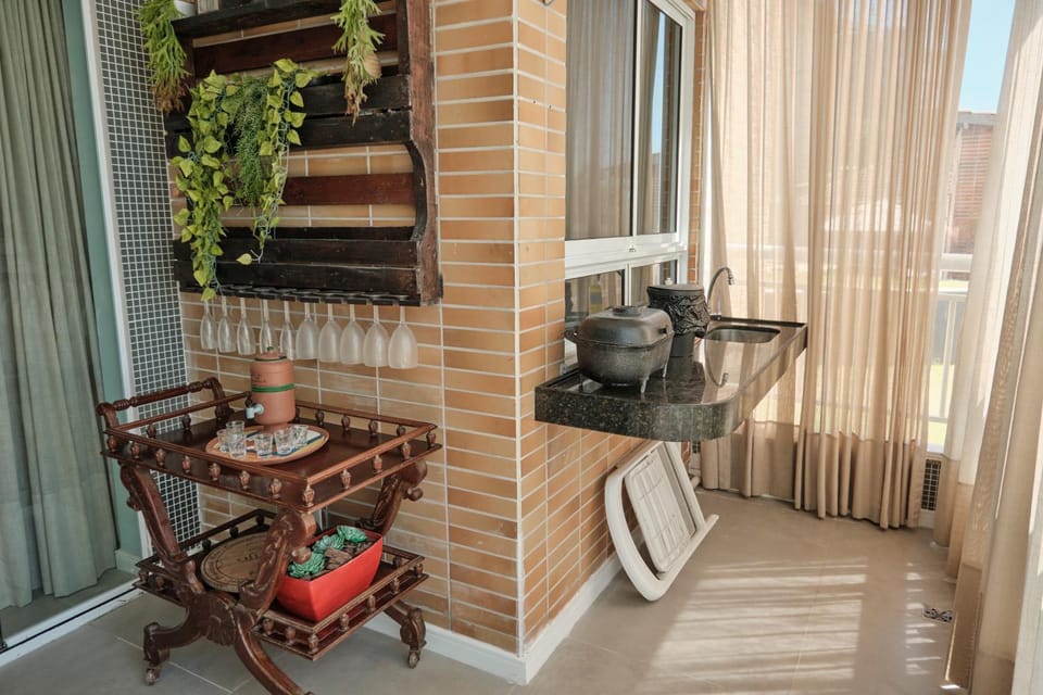 Patio, Dining area