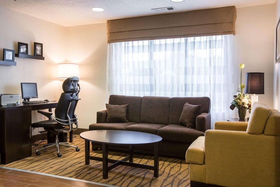 Lobby or reception, On site