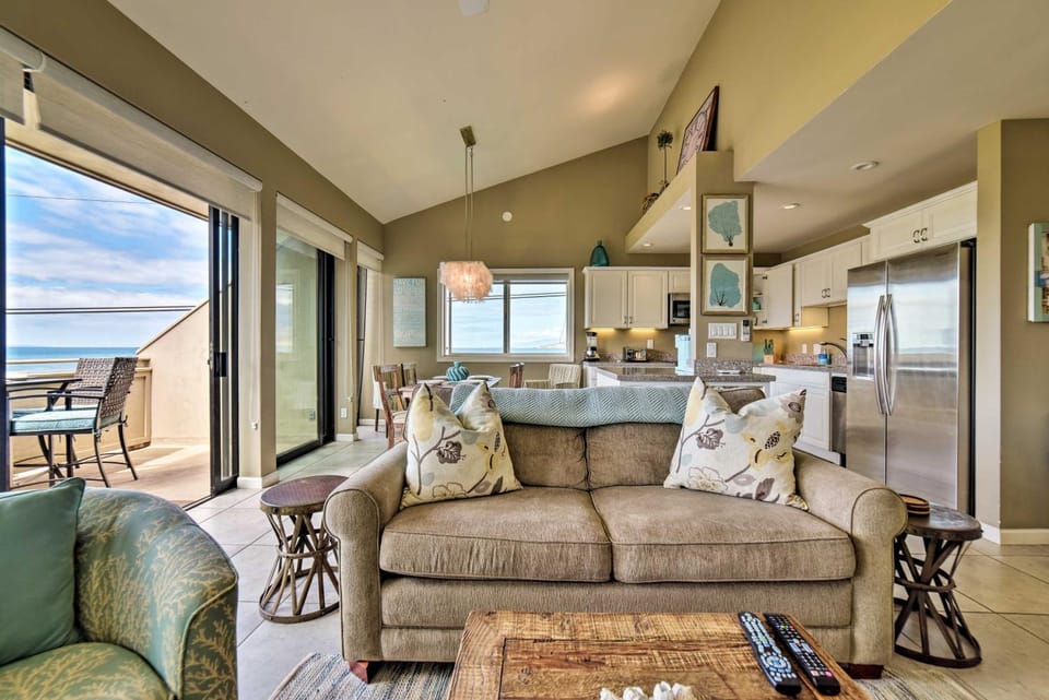Ocean-View Kihei Condo w/ Pool Access! House in Kihei