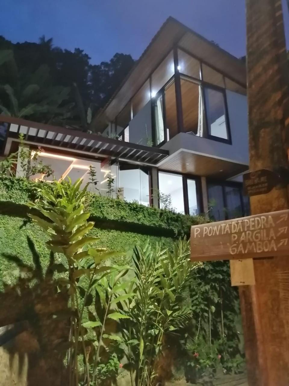 Property building, Facade/entrance, Garden