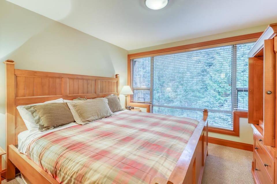 Montebello #33 House in Whistler