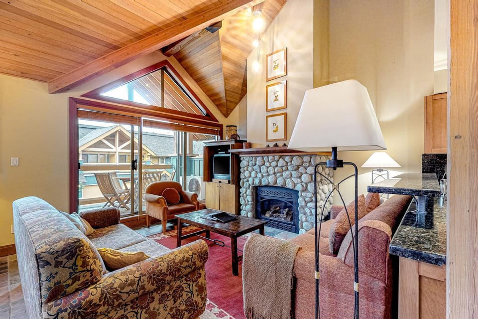 Montebello #33 House in Whistler