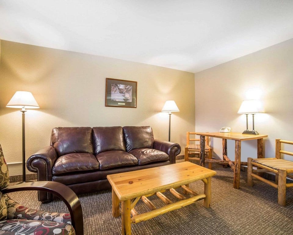 Photo of the whole room, On site