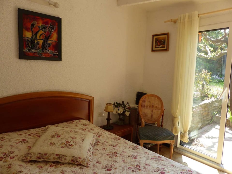 Appartement 2 pièces avec terrasse et jardin à St Clair - FR-1-308-115 Apartment in Le Lavandou