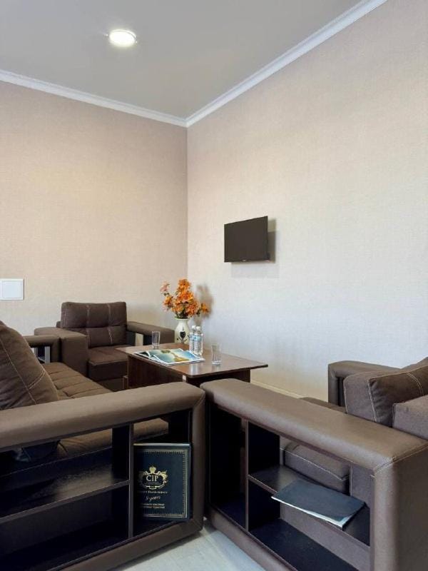 TV and multimedia, Seating area