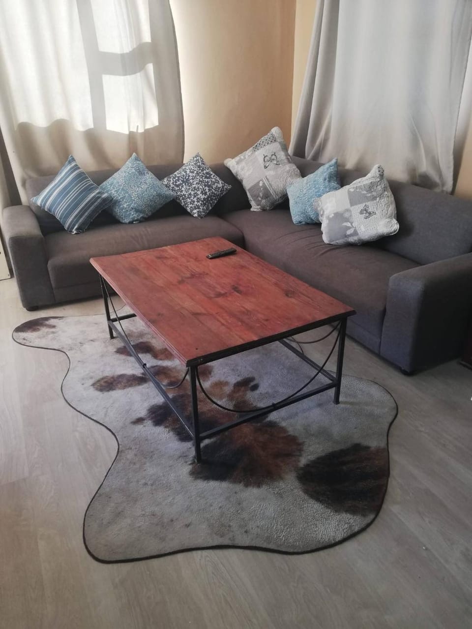 Communal lounge/ TV room, Living room, Seating area