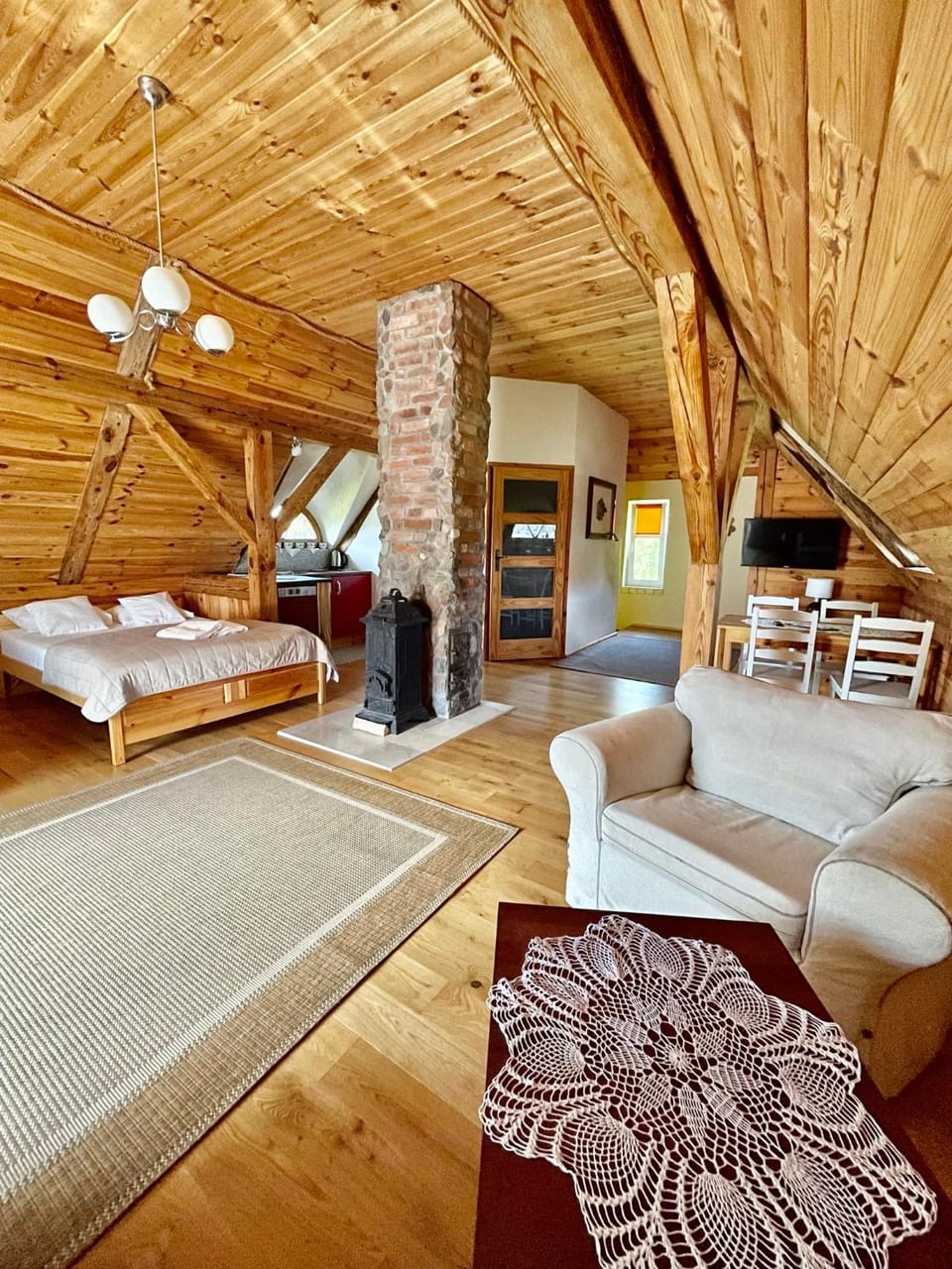 OAZA POD STRZECHĄ -Dom na wyłączność z jacuzzi, dużym ogrodem i 3 sypialniami Apartment in West Pomeranian Voivodeship, Poland