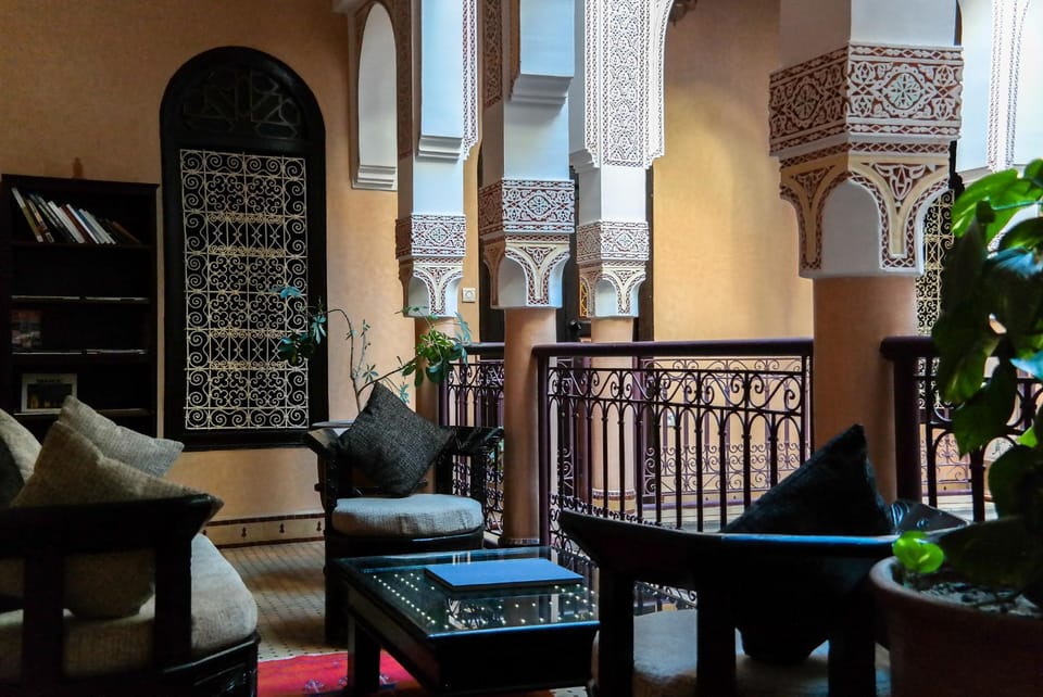 Patio, Day, Library, Decorative detail