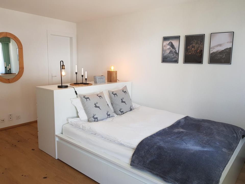 Bed, Bedroom