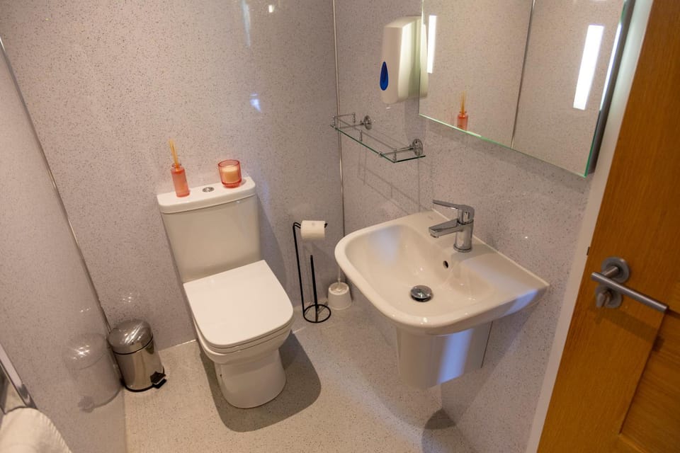 Toilet, Bathroom