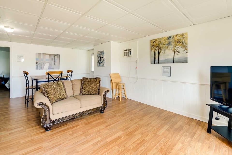 'Hannah's Place' - Quaint & Cozy Apt by the Beach! Apartment in Emerald Isle