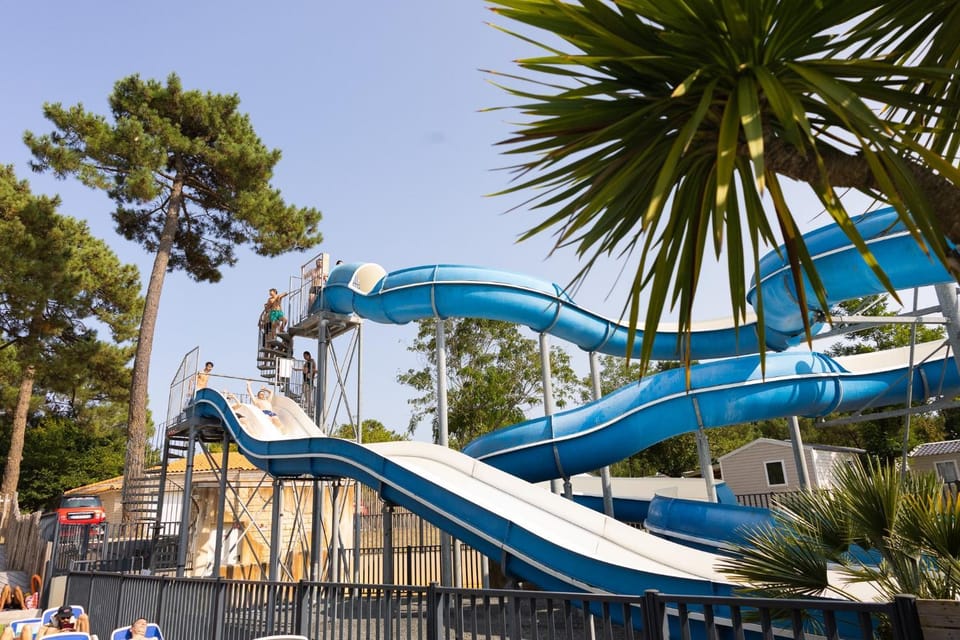 Aqua park, Swimming pool