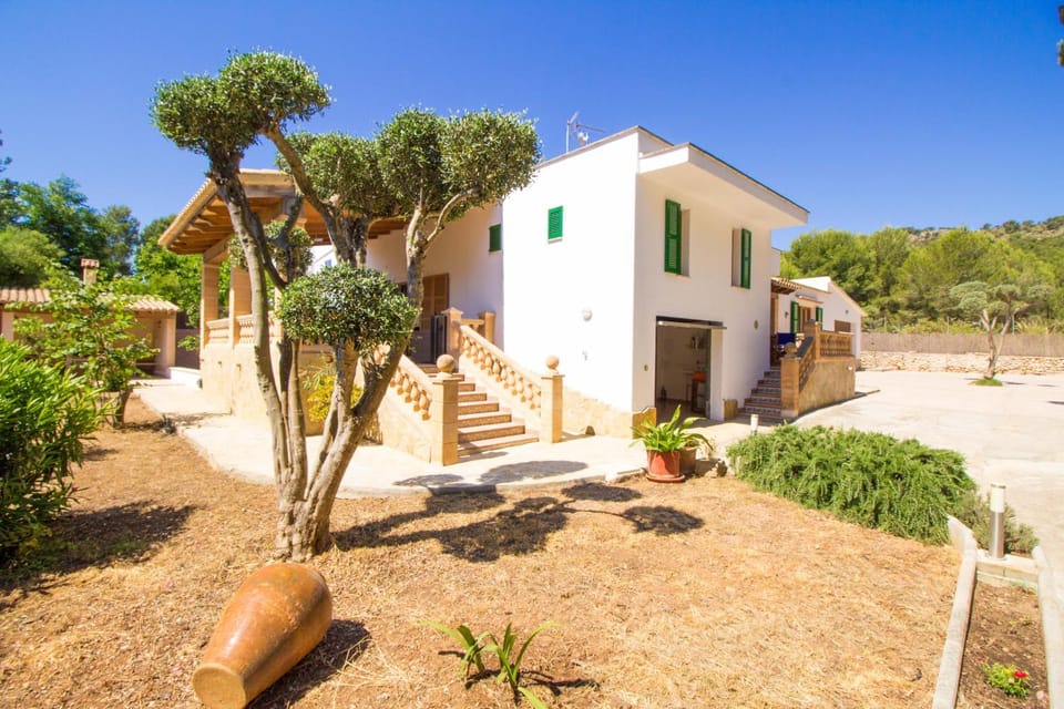 Bonito Chalet con WiFi muy cerca del mar Villa in Llevant