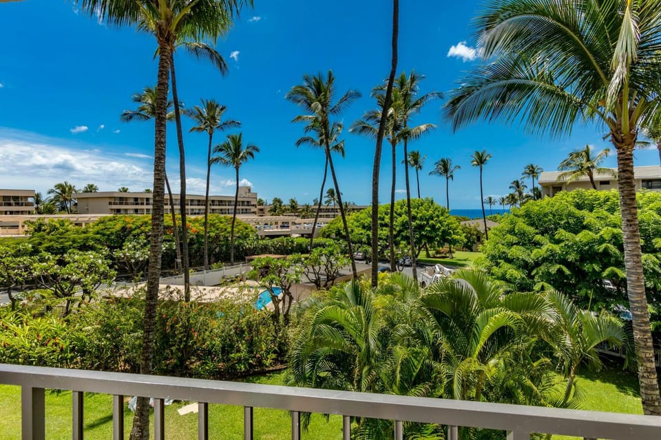Kihei Akahi D208 Apartment in Wailea