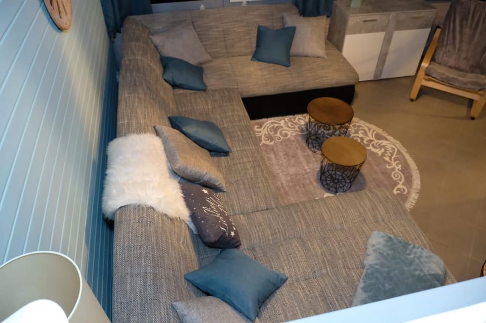 Bed, Living room, Seating area