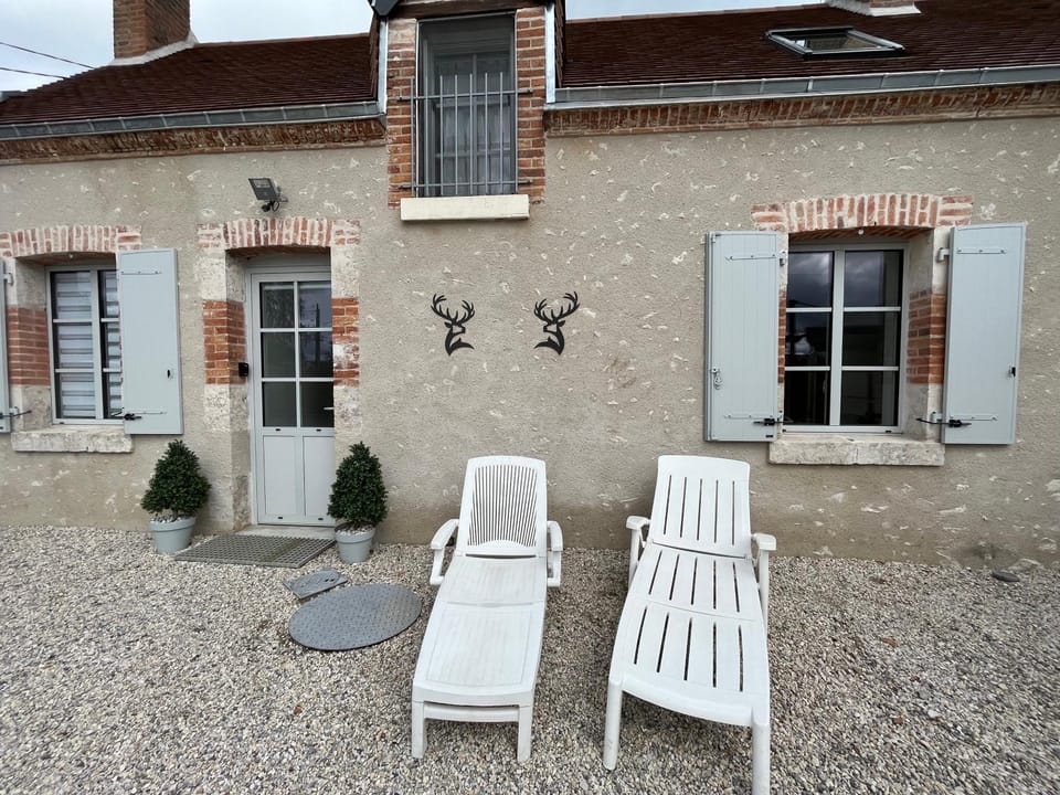 GITE AUX DEUX CERFS House in Centre-Val de Loire