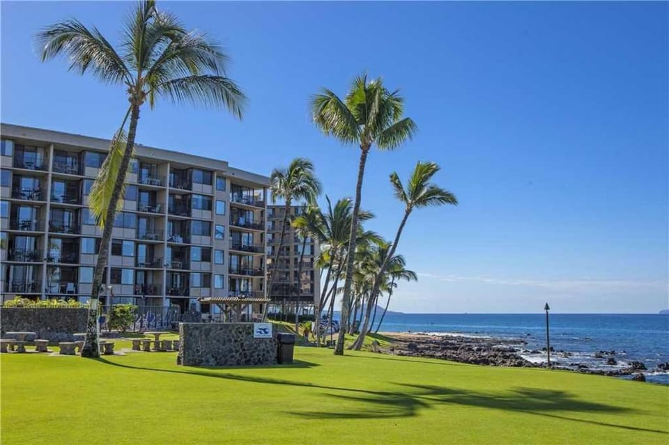 Kihei Surfside 210 Apartment in Wailea