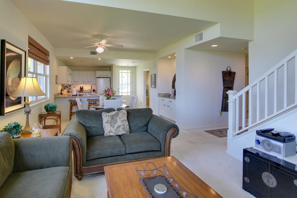 Tropical Kona Resort Townhome: Patio + Ocean Views House in Big Island