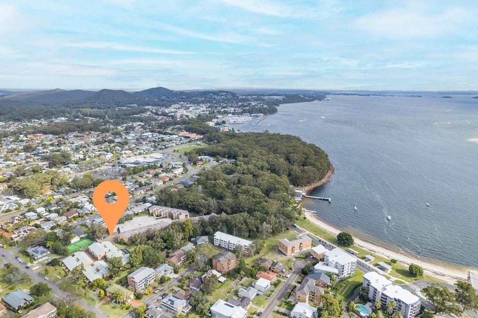 Bay Parklands, 56 2 Gowrie Ave - ground floor, air conditioned, wifi & Foxtel Apartment in Nelson Bay