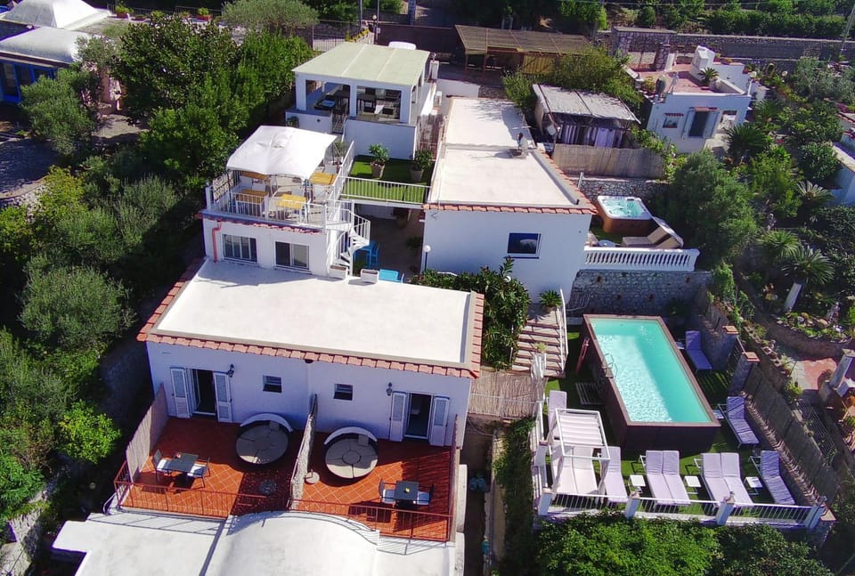 Property building, Neighbourhood, Bird's eye view, Pool view, Street view, Swimming pool